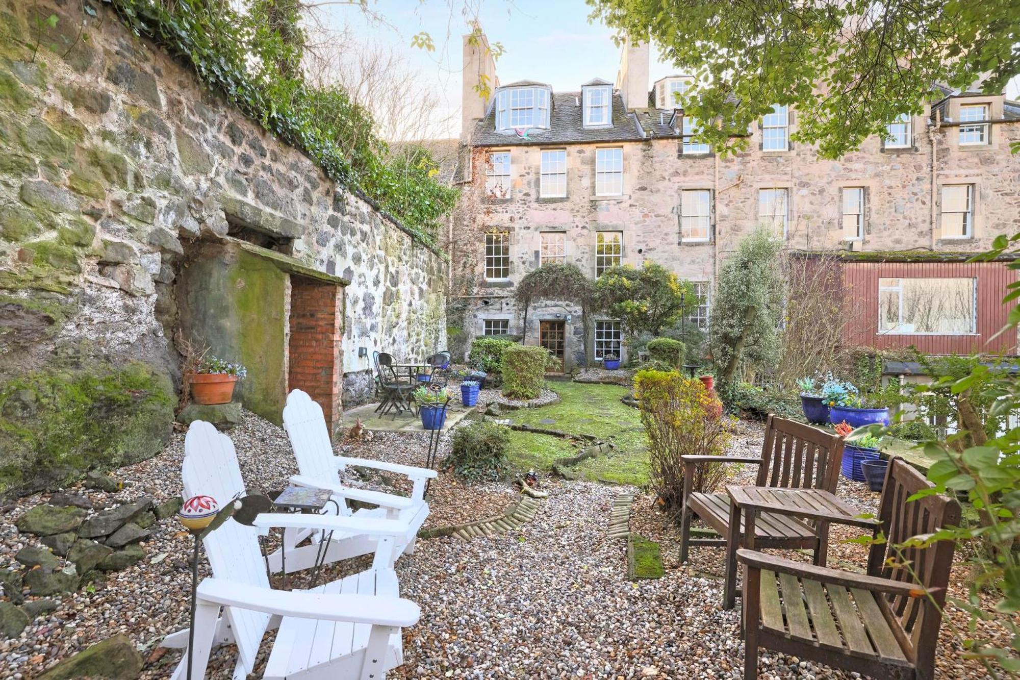 Joivy Beautiful Apartment, Private Garden, Calton Hill Edinburgh Exterior foto