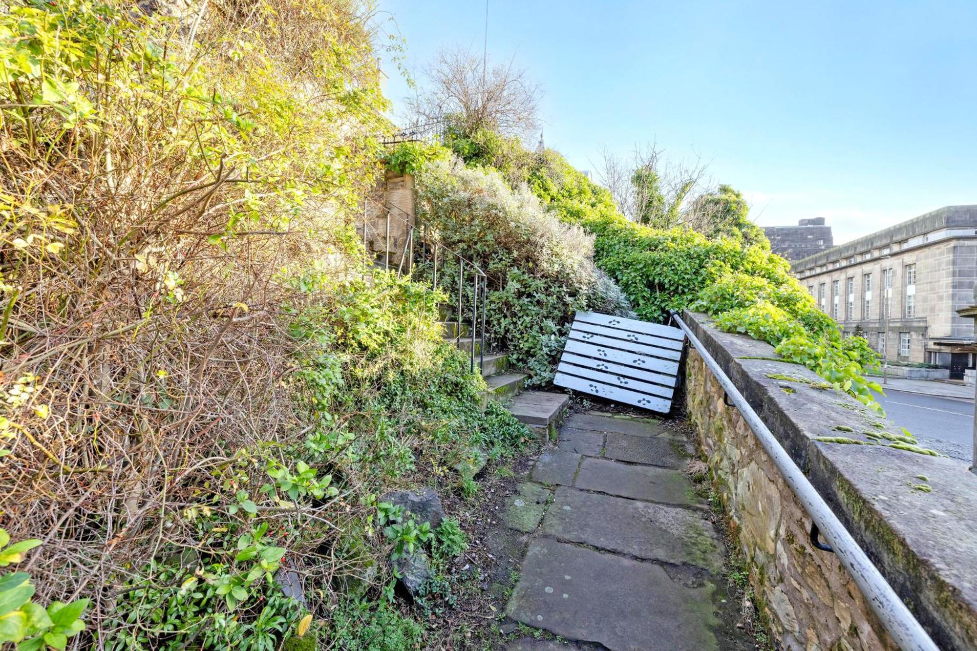 Joivy Beautiful Apartment, Private Garden, Calton Hill Edinburgh Exterior foto